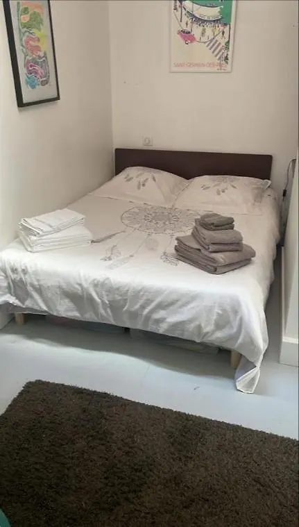 Appartement Modern Design Loft Apartment, Steps To Notre Dame Parijs